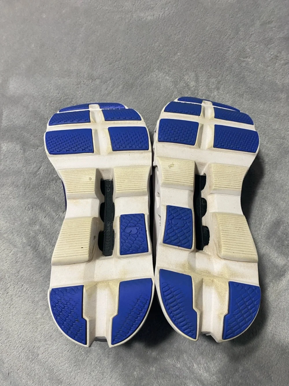 On Cloudmonster 61.99026 Acai/Lavender Blue Running Shoes Sneakers Women Sz 9.5